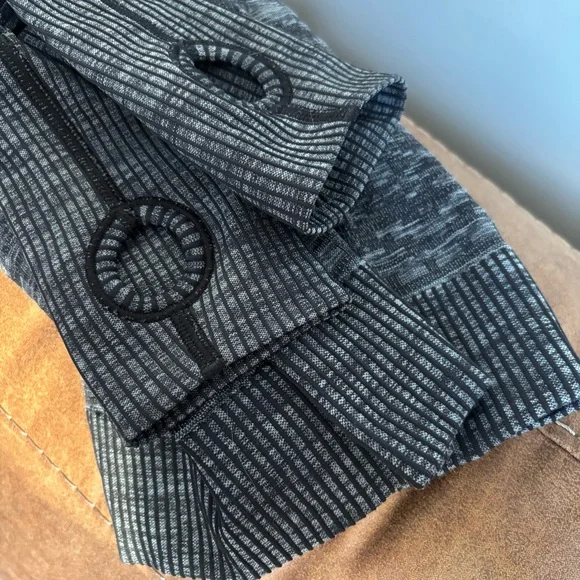 🍋Lululemon Rest Less Pullover 8 - Picture 6 of 7